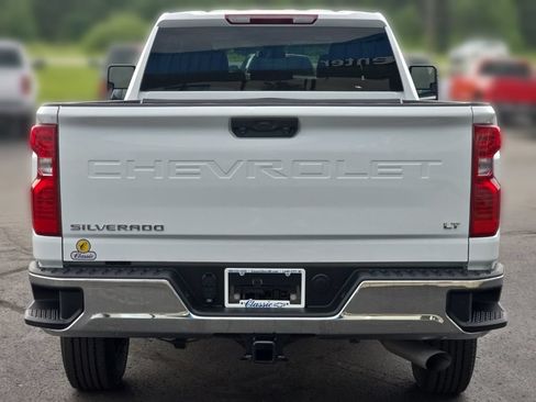 Used 2025 Chevrolet Silverado 2500 LT w/ Convenience Package AWD/4WD image 7