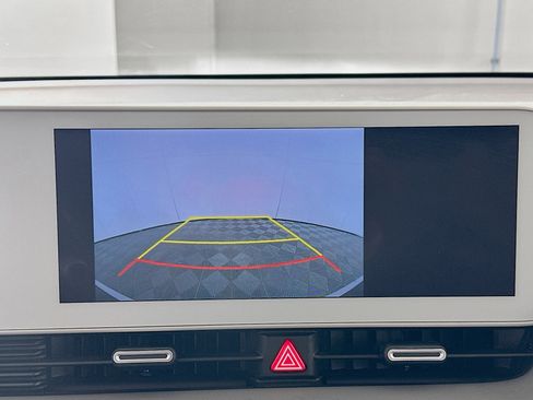 Used 2024 Hyundai Ioniq 5 SEL image 22