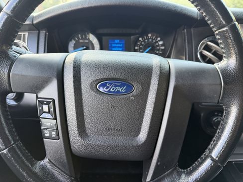 Used 2016 Ford Expedition XL image 28