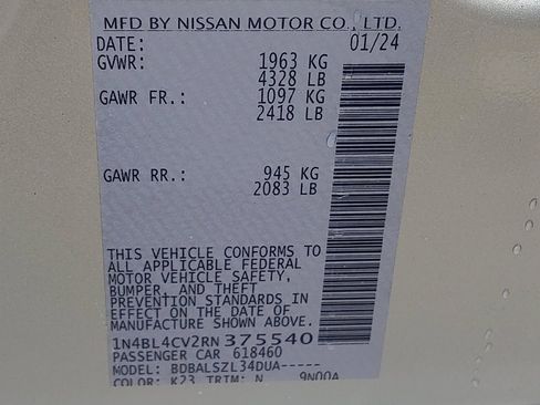 Used 2024 Nissan Altima 2.5 SR FWD image 33