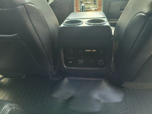 Used 2016 Lincoln Navigator Reserve AWD/4WD image 25