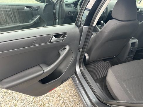 Used 2016 Volkswagen Jetta S FWD image 10
