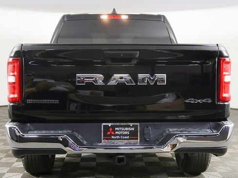 Used 2025 RAM 1500 Big Horn AWD/4WD image 10