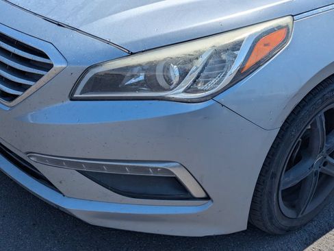 Used 2015 Hyundai Sonata SE w/ Option Group 09 FWD image 12