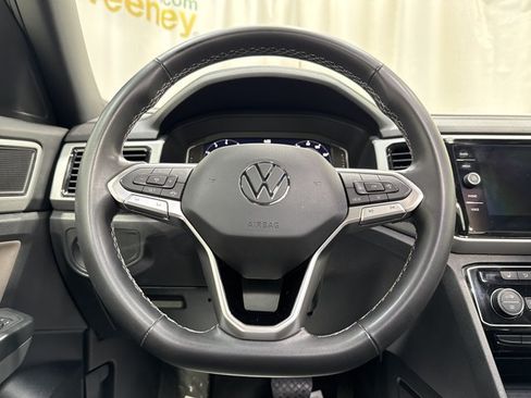 Used 2022 Volkswagen Atlas Cross Sport SE AWD/4WD image 16