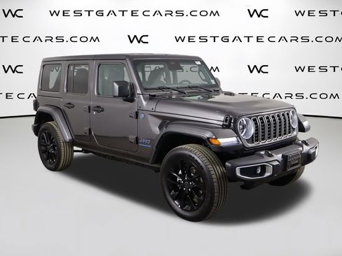Used 2025 Jeep Wrangler Unlimited Sahara w/ Safety Group image 49