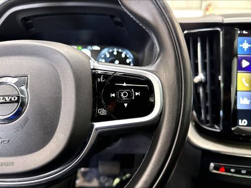 Used 2019 Volvo XC60 T5 Inscription FWD image 15