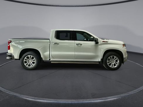 New 2026 Chevrolet Silverado 1500 LTZ w/ LTZ Premium Package AWD/4WD image 14