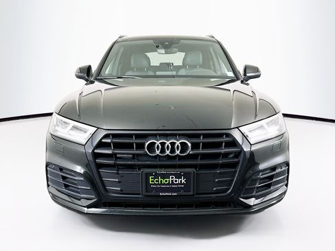 Used 2020 Audi Q5 2.0T Titanium Premium Plus w/ Premium Plus Package AWD/4WD image 2