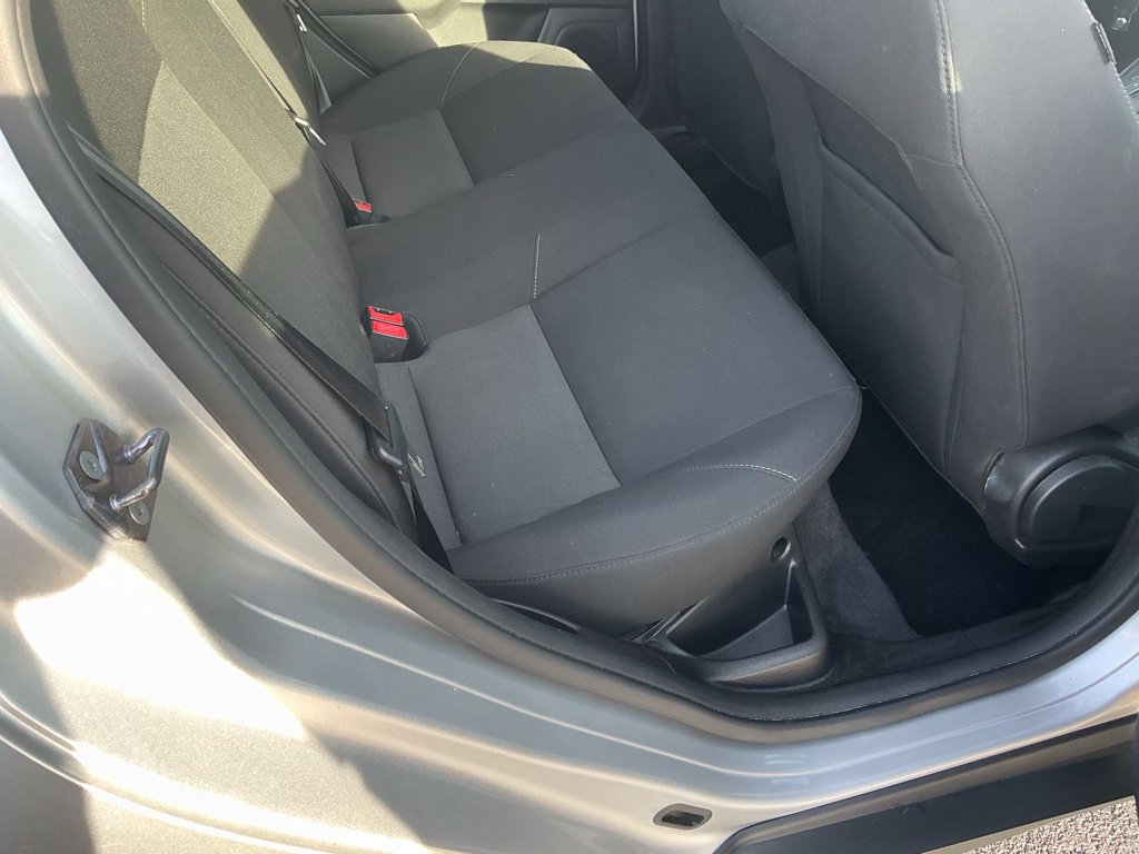 Used 2018 Ford Focus SE w/ Cold Weather Package FWD image 30