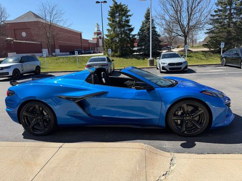 Used 2025 Chevrolet Corvette E-Ray w/ ZER Performance Package image 25