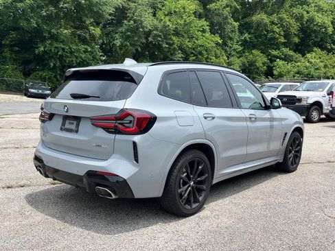 Used 2024 BMW X3 sDrive30i w/ Premium Package RWD image 3