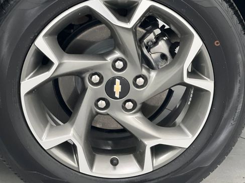 Used 2025 Chevrolet Trax LT w/ LT Convenience Package FWD image 55