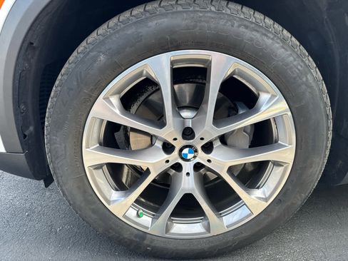Used 2023 BMW X5 xDrive40i w/ Premium Package AWD/4WD image 12