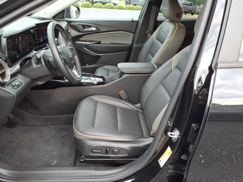 Used 2024 Chevrolet Trax ACTIV w/ Driver Confidence Package FWD image 14