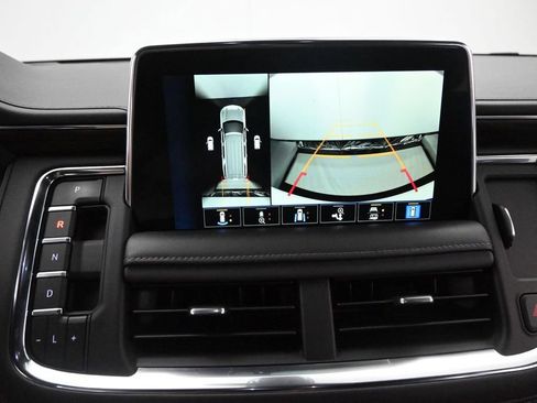 Used 2022 Chevrolet Tahoe LT w/ Luxury Package AWD/4WD image 19