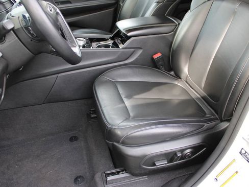 Used 2022 Jeep Grand Cherokee Limited image 20