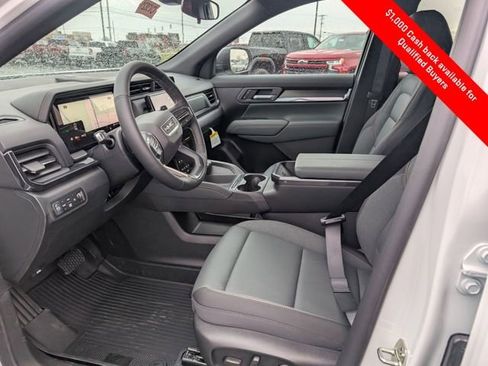 New 2026 GMC Terrain AT4 w/ Convenience Package III image 13