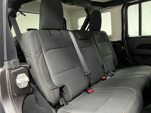 Used 2025 Jeep Wrangler Unlimited Sport AWD/4WD image 48
