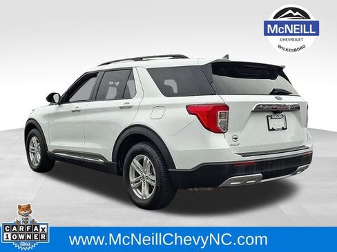 Used 2023 Ford Explorer XLT w/ Equipment Group 202A image 5