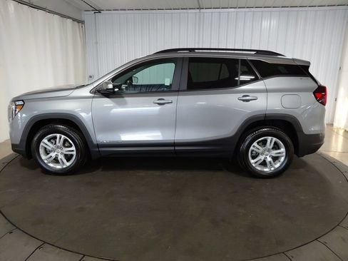 Certified 2023 GMC Terrain SLE w/ Driver Convenience Package AWD/4WD image 2
