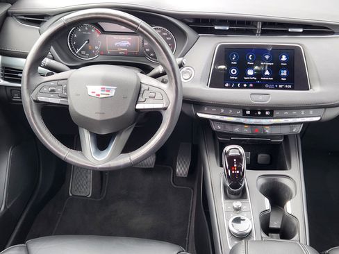Certified 2023 Cadillac XT4 Premium Luxury w/ Enhanced Visibility Package FWD image 8