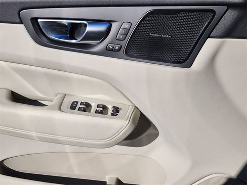 Used 2025 Volvo XC60 T8 Ultra w/ Protection Package Premier image 13