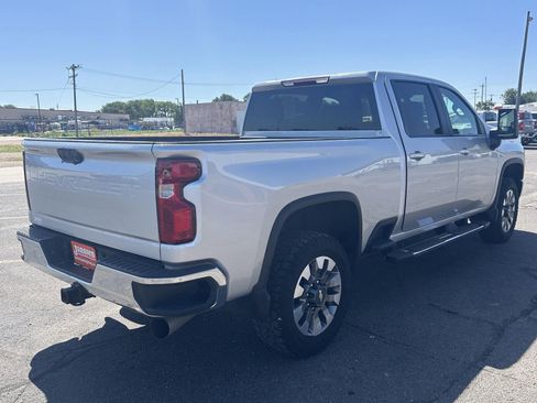 Used 2022 Chevrolet Silverado 2500 LT w/ Convenience Package AWD/4WD image 5