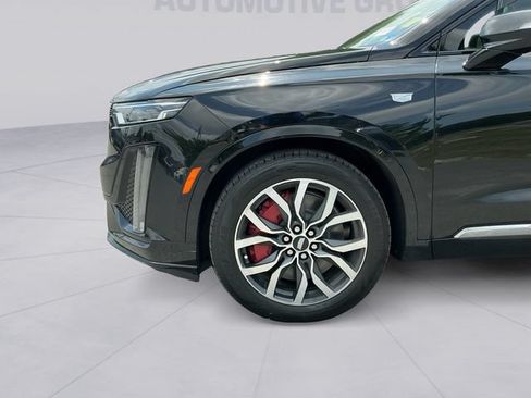 Used 2023 Cadillac XT6 Sport w/ Platinum Package AWD/4WD image 9