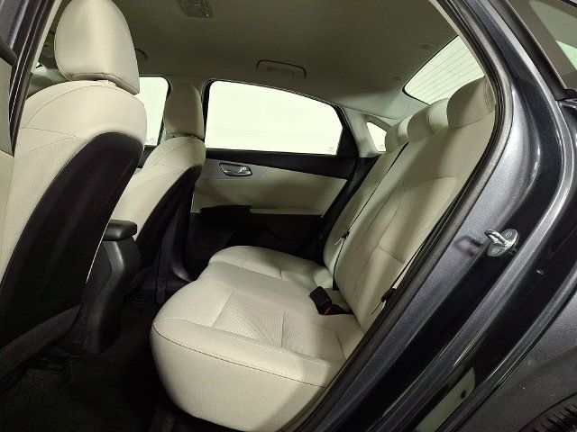 Used 2023 Kia Forte LXS w/ LXS Technology Package FWD image 13