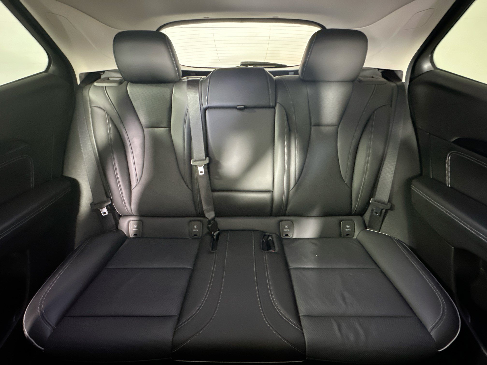 Used 2023 Buick Envision Essence AWD/4WD image 30