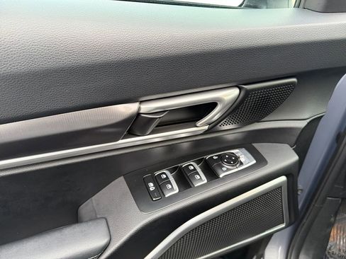 Used 2023 Kia Telluride S image 17