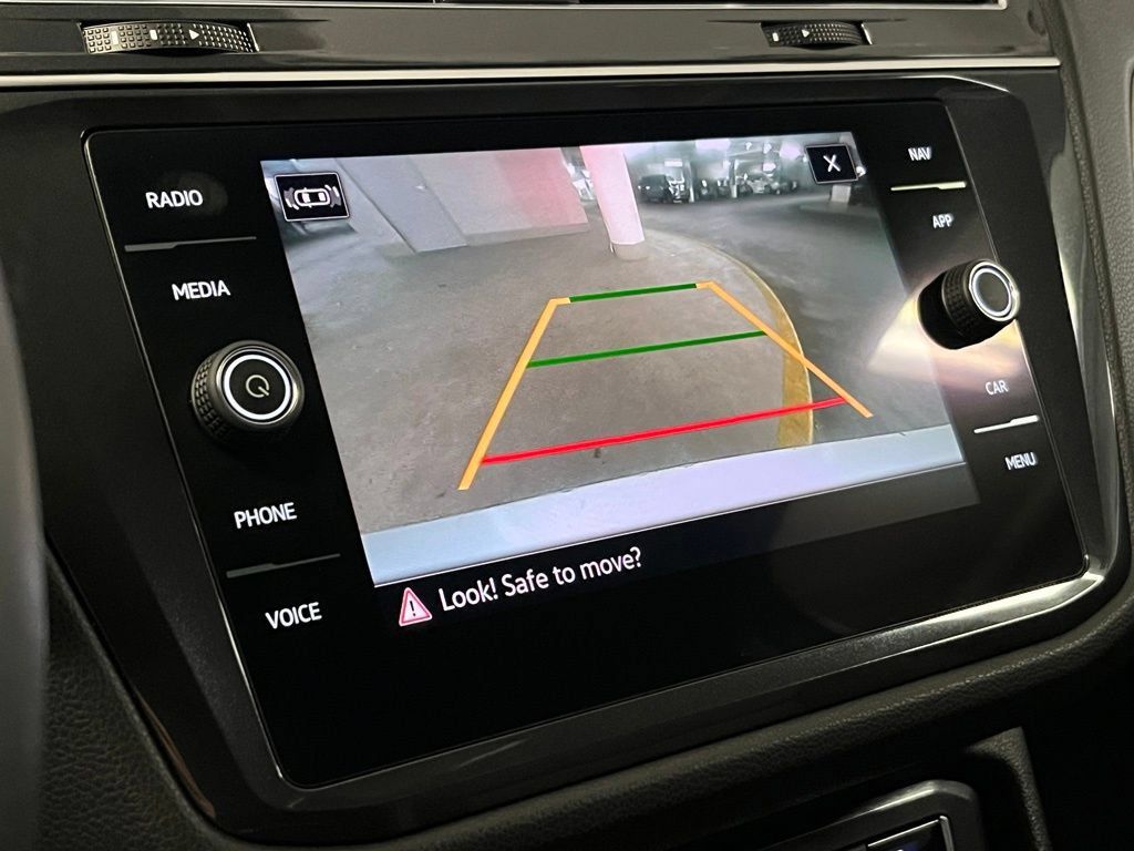 Used 2021 Volkswagen Tiguan SEL w/ 2-Row Tiguan MDO Package AWD/4WD image 29