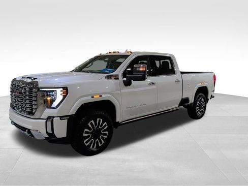 Used 2024 GMC Sierra 2500 Denali w/ Denali Reserve Package image 3