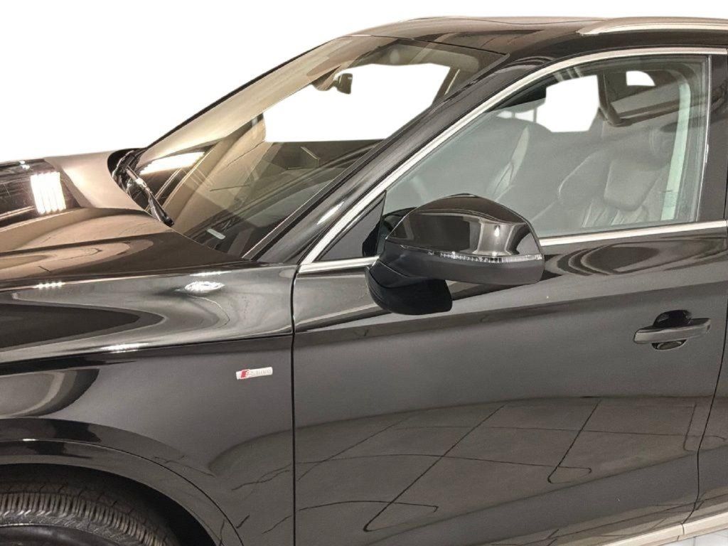 Used 2023 Audi Q5 e Premium w/ Convenience Package AWD/4WD image 23