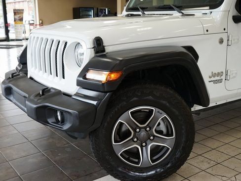 Used 2018 Jeep Wrangler Unlimited Sport S image 22