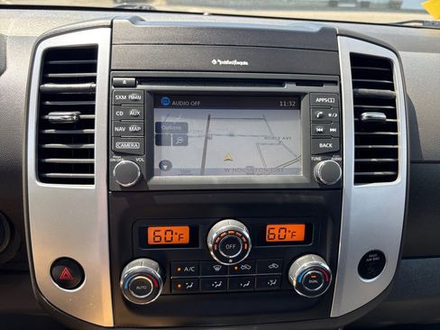 Used 2018 Nissan Frontier PRO-4X AWD/4WD image 21