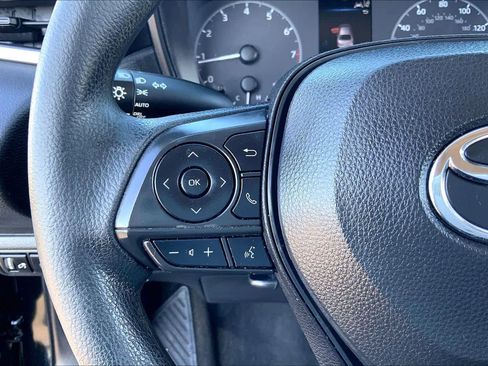 Used 2023 Toyota Corolla LE image 22