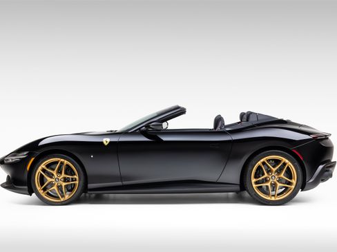 Used 2026 Ferrari Roma Spider RWD image 3