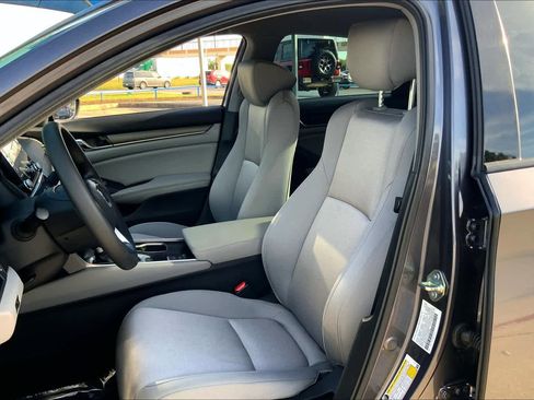 Used 2020 Honda Accord LX image 8