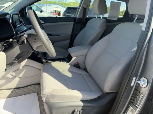 Used 2019 Hyundai Tucson Value AWD/4WD image 12