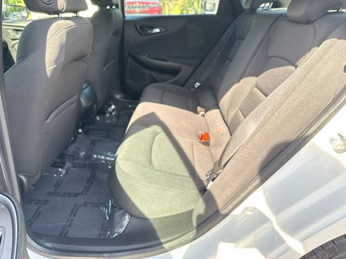 Used 2019 Chevrolet Malibu LS FWD image 13
