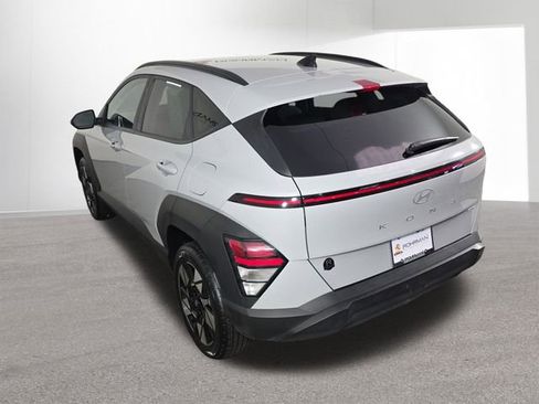 Used 2025 Hyundai Kona SEL AWD/4WD image 36