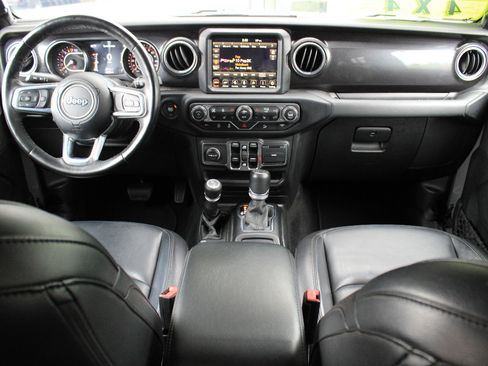 Certified 2021 Jeep Wrangler Unlimited Sahara AWD/4WD image 19