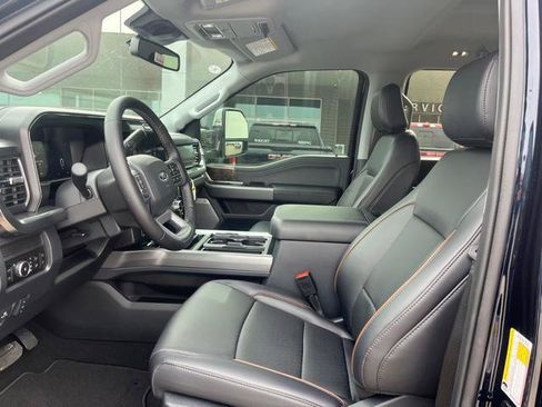 Used 2025 Ford F250 Lariat w/ Chrome Package image 11