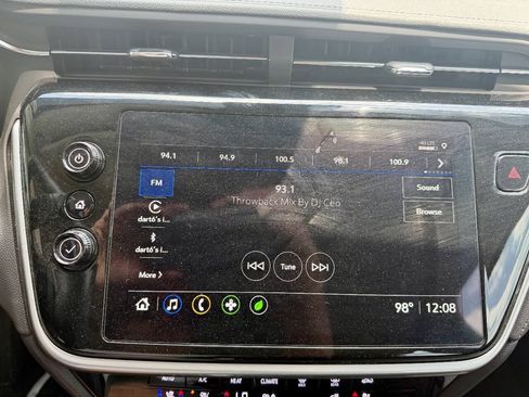 Used 2023 Chevrolet Bolt EUV Premier w/ Redline Edition FWD image 37