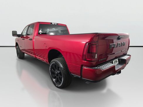 New 2026 RAM 2500 Big Horn AWD/4WD image 8