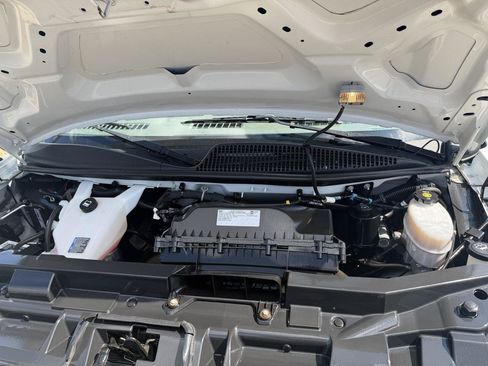 Used 2019 Chevrolet Express 2500 RWD image 21