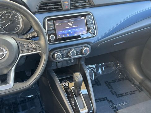 Used 2025 Nissan Versa SV image 20