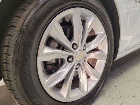 Used 2024 Chevrolet Malibu LT image 31